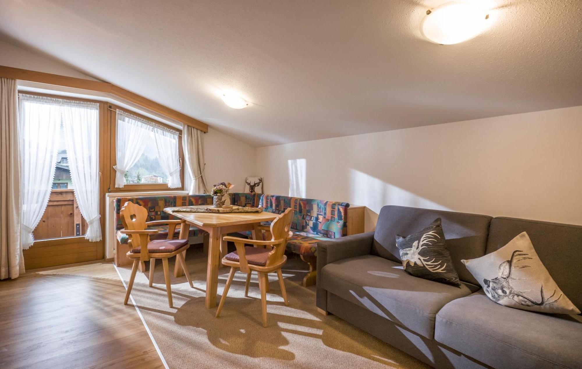 Apart Heim Fuegen Exterior photo